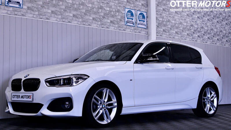 BMW 1 SERIES