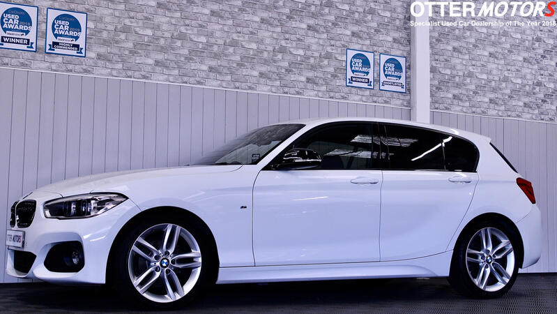 BMW 1 SERIES