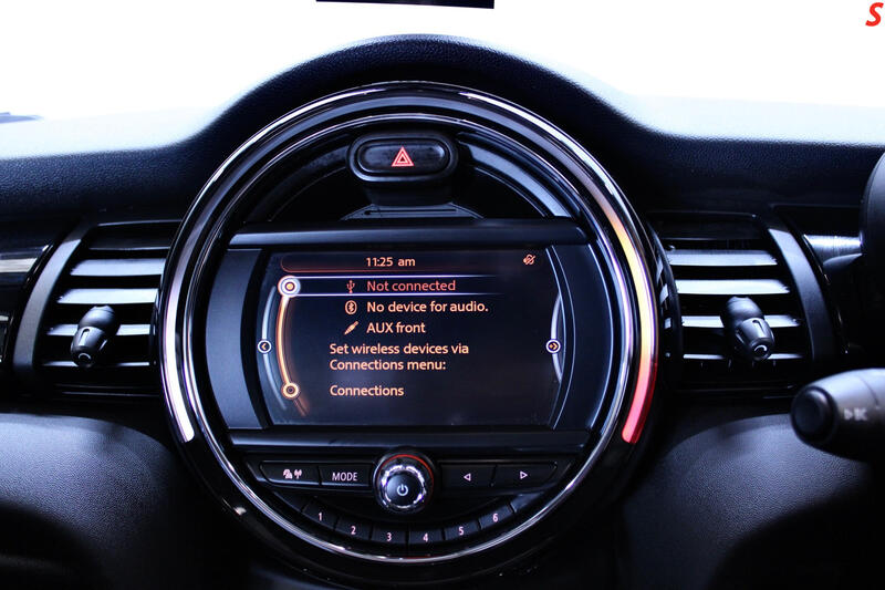 MINI HATCH