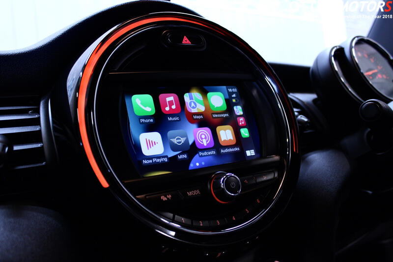 MINI HATCH