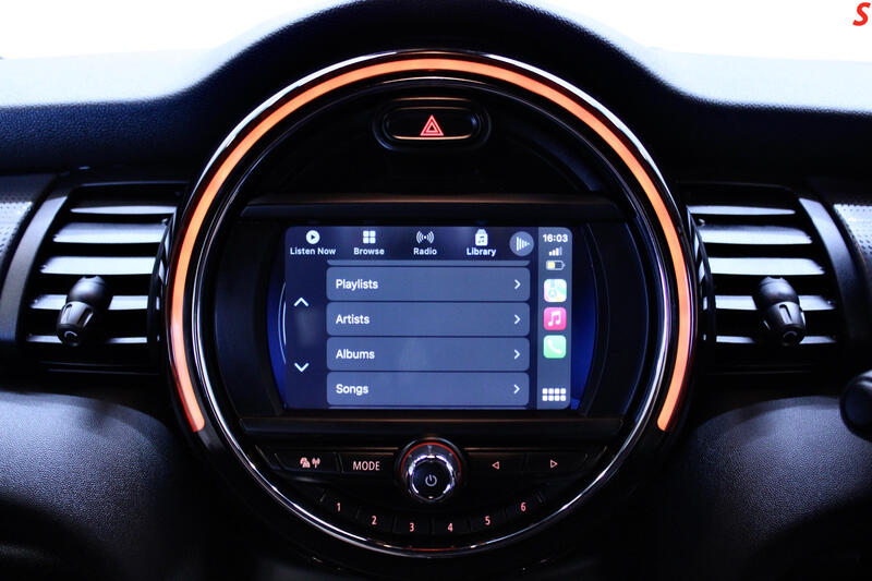 MINI HATCH