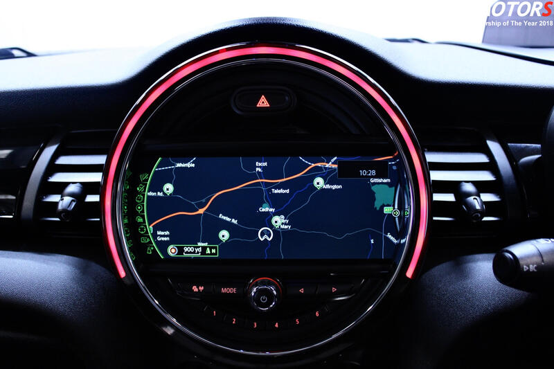 MINI HATCH