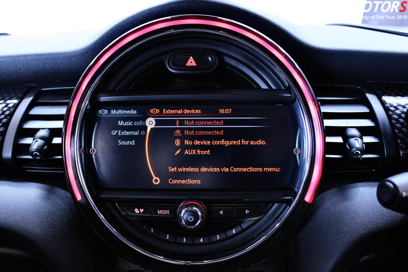 MINI HATCH