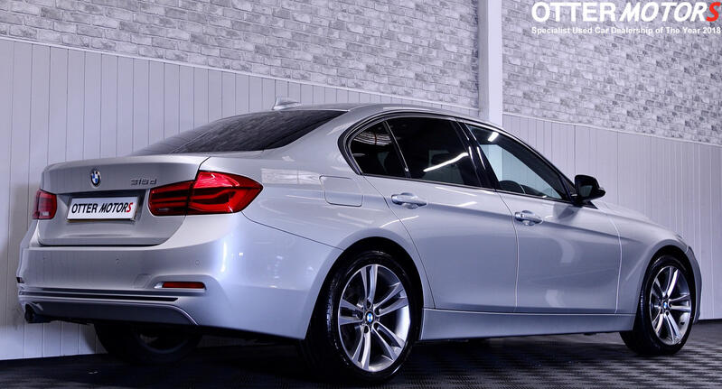BMW 3 SERIES