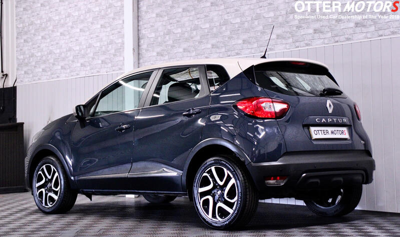 RENAULT CAPTUR