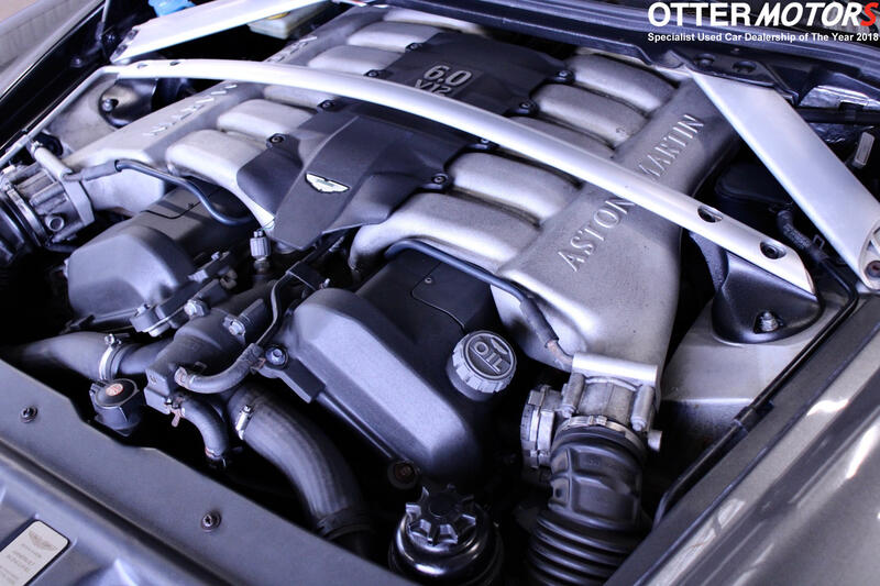 ASTON MARTIN DB9