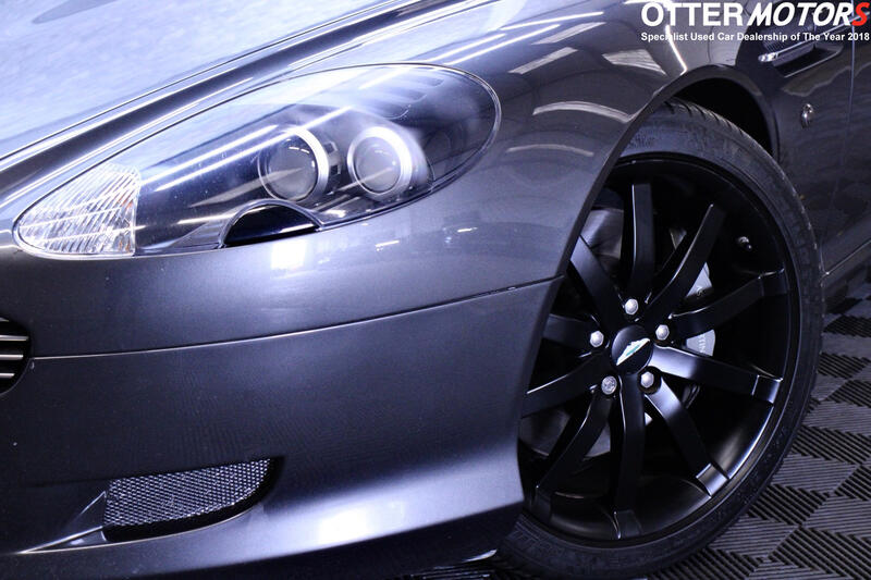 ASTON MARTIN DB9