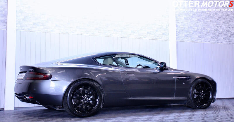 ASTON MARTIN DB9