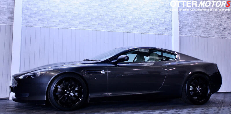 ASTON MARTIN DB9