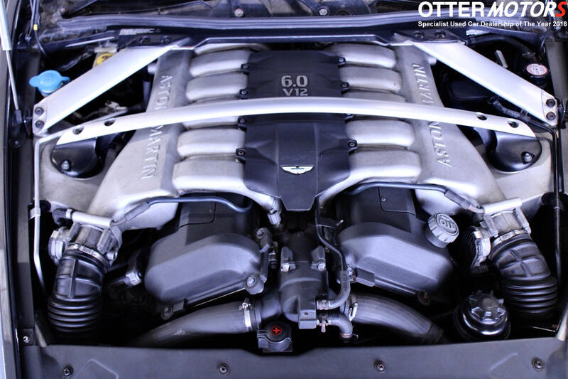 ASTON MARTIN DB9