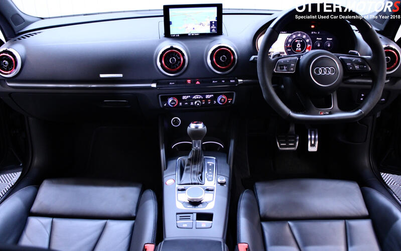 AUDI RS3