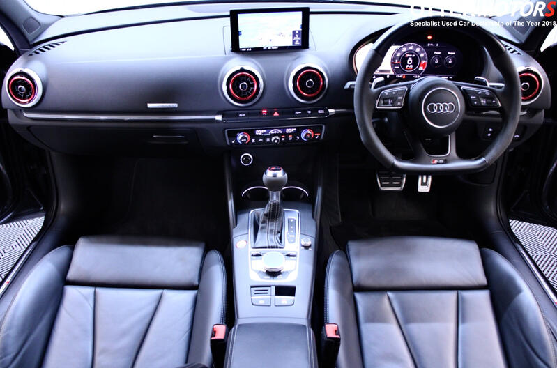 AUDI RS3