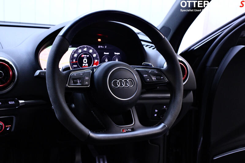 AUDI RS3