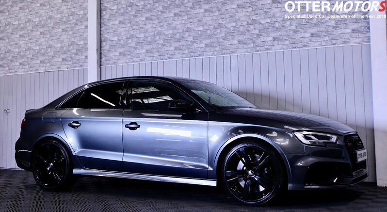 AUDI RS3