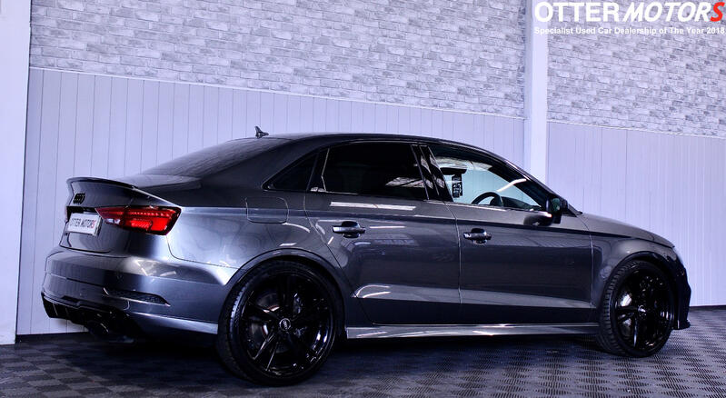AUDI RS3