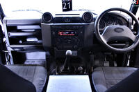 LAND ROVER DEFENDER 90