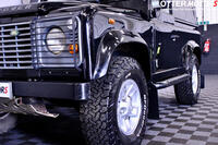 LAND ROVER DEFENDER 90