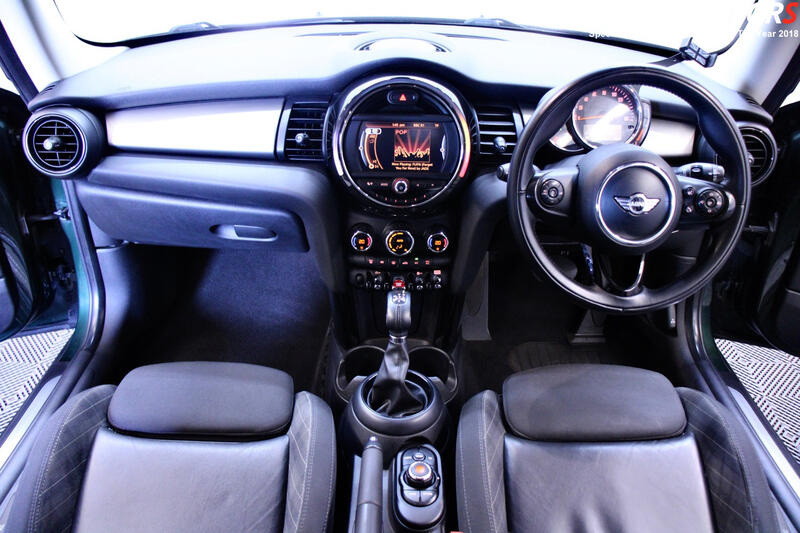 MINI HATCH