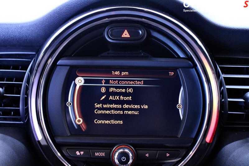 MINI HATCH