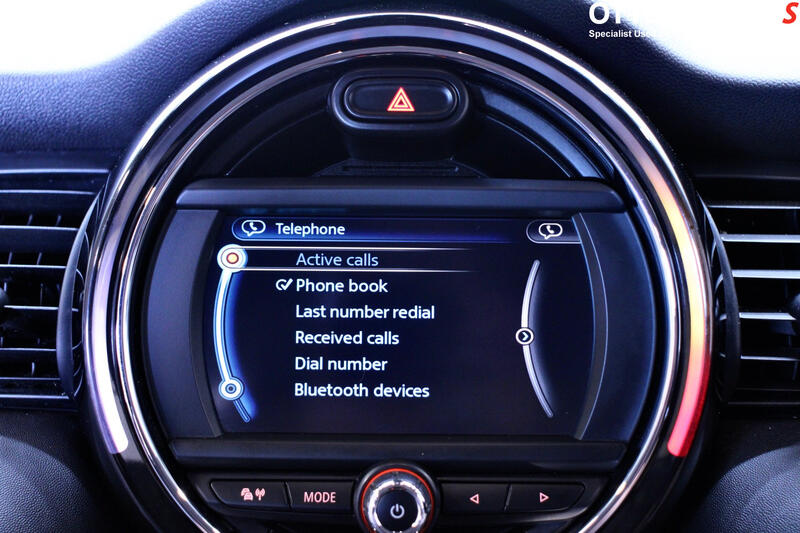 MINI HATCH