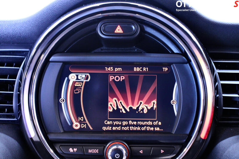 MINI HATCH