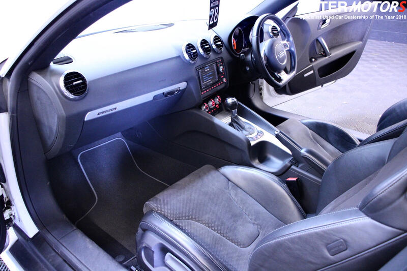 AUDI TT