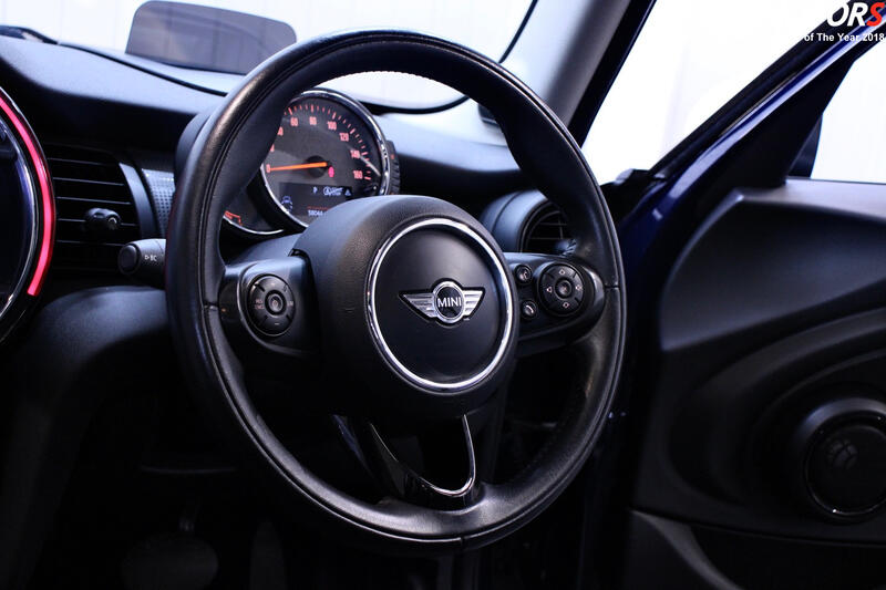 MINI HATCH