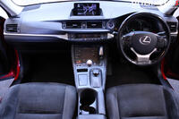 LEXUS CT (2017)