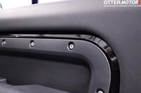 LAND ROVER DEFENDER 90