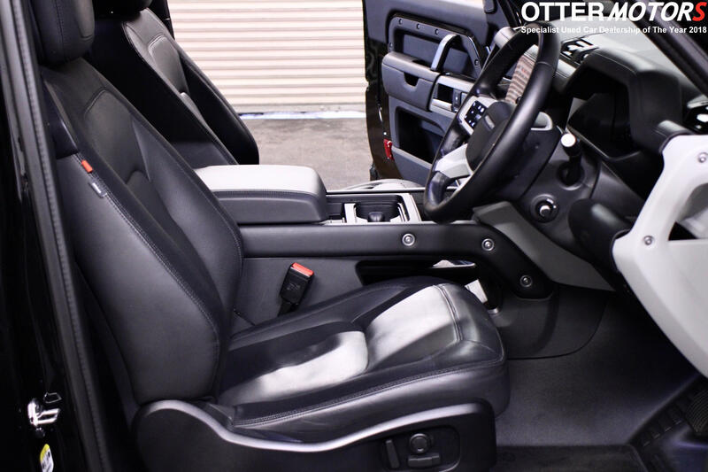 LAND ROVER DEFENDER 90