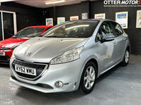 PEUGEOT 208 (2012)