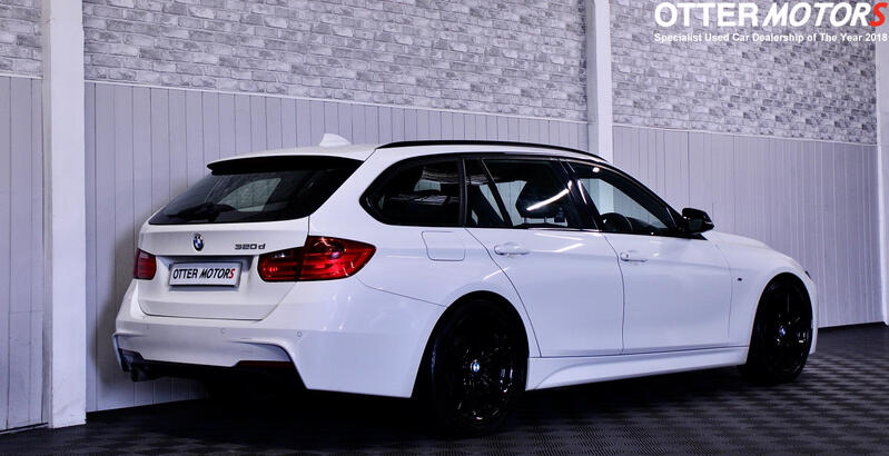 BMW 3 SERIES