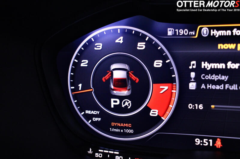 AUDI TT