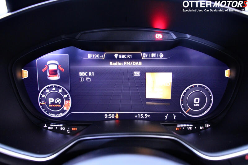 AUDI TT