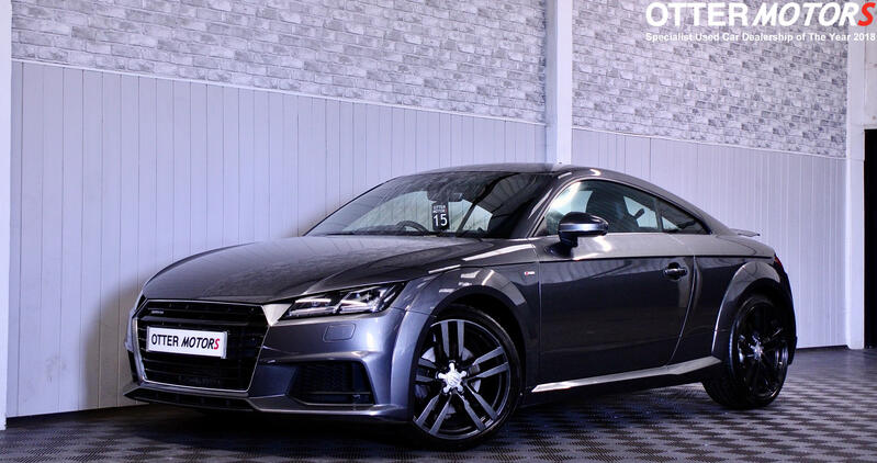 AUDI TT