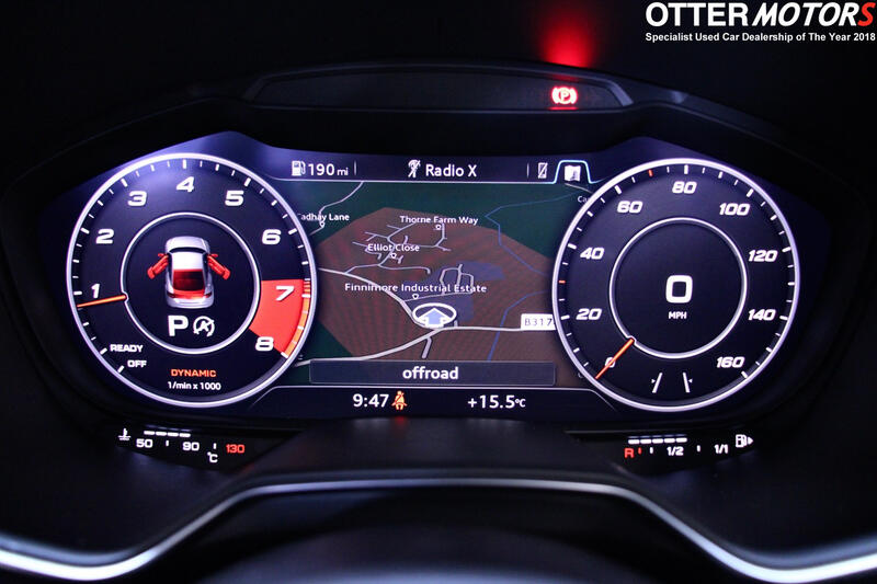 AUDI TT