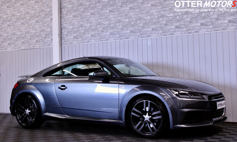 AUDI TT