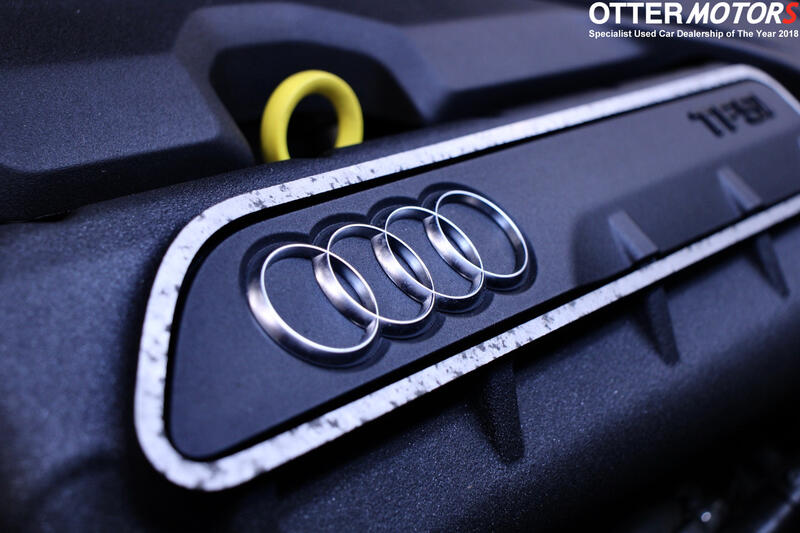 AUDI RS Q3