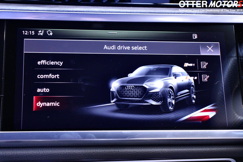 AUDI RS Q3