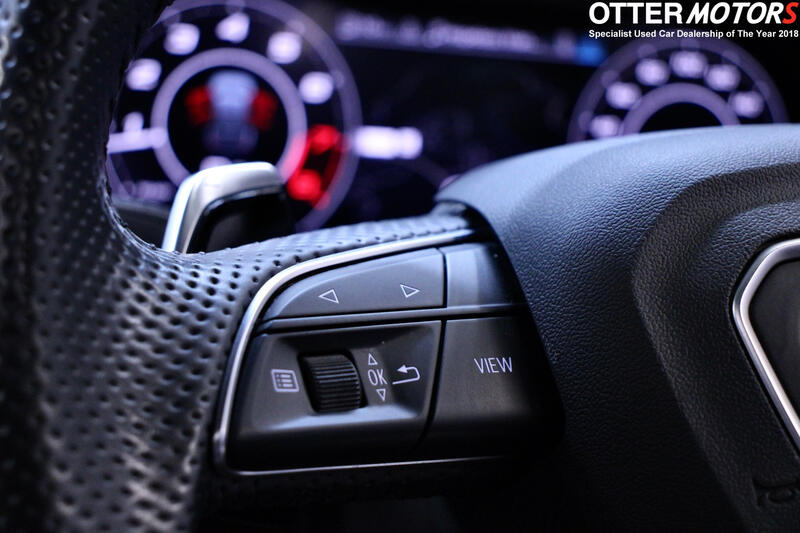 AUDI RS Q3