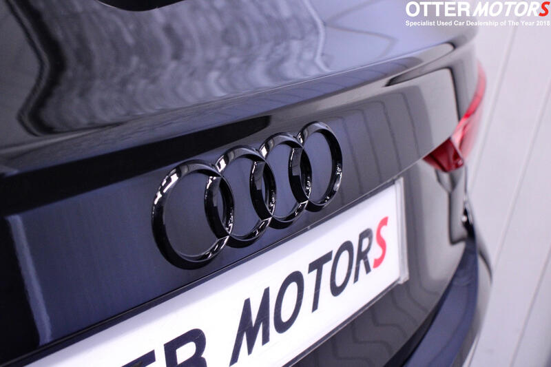 AUDI RS Q3