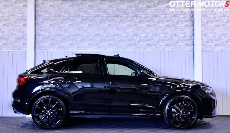 AUDI RS Q3