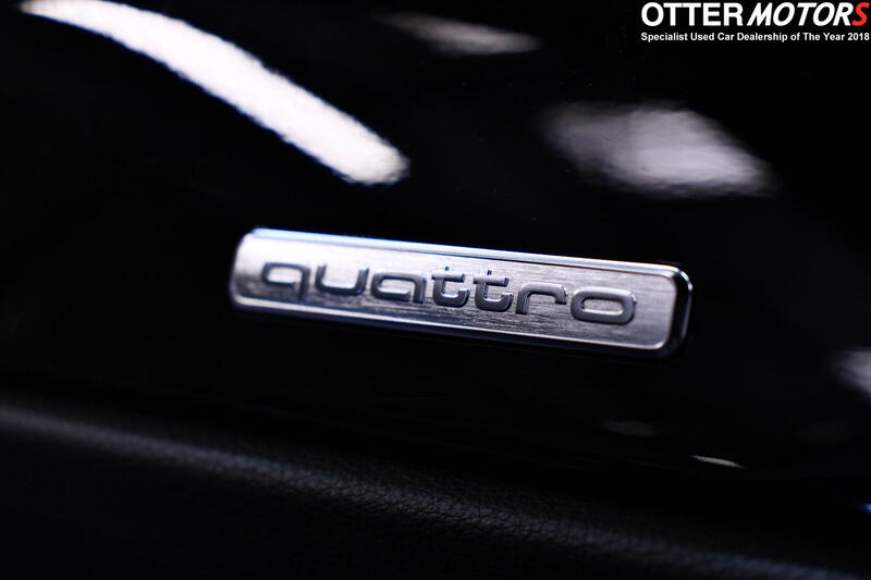 AUDI RS Q3