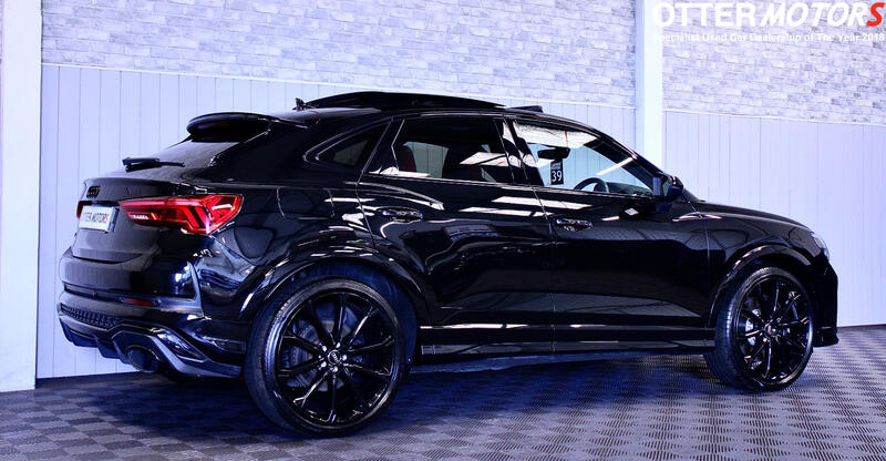 AUDI RS Q3