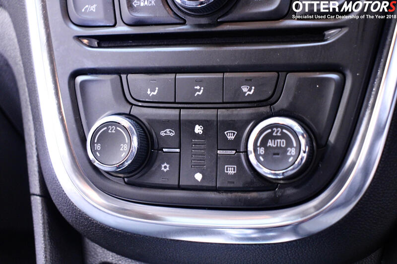 VAUXHALL MOKKA