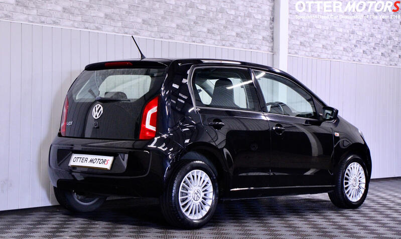 VOLKSWAGEN UP