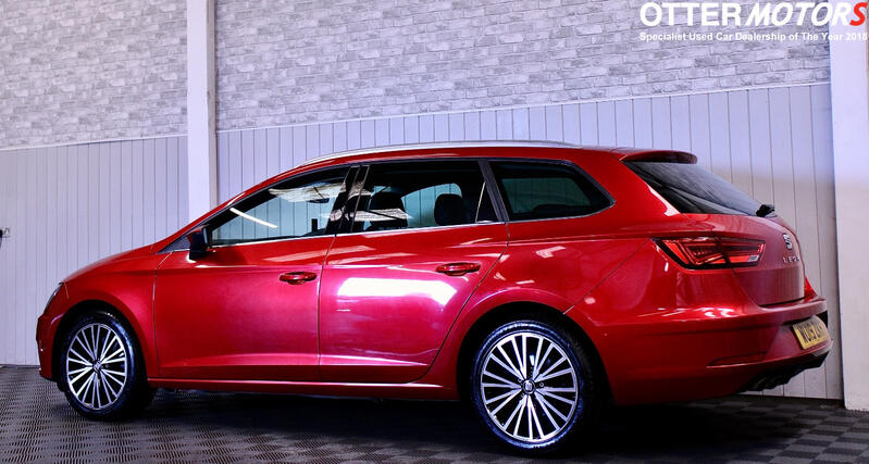 SEAT LEON