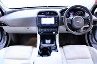 JAGUAR XE (2015)