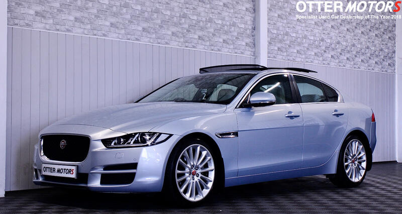 JAGUAR XE