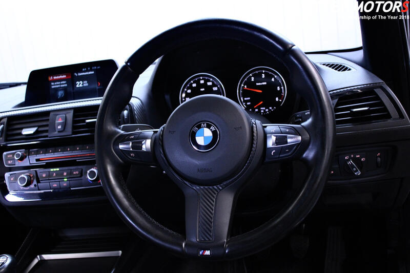 BMW 1 SERIES